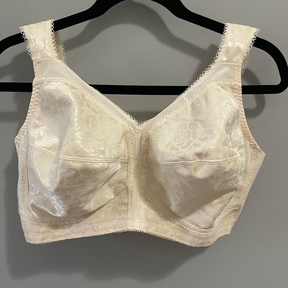 Playtex‎ 18 Hour bra 4693 cream/beige 40DD
